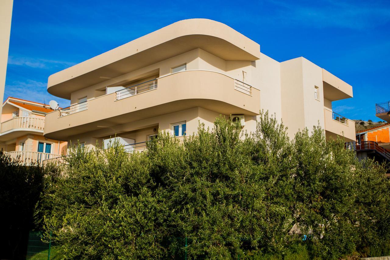 Maiv Residence - Family & Designer Suites 罗戈兹尼察 外观 照片
