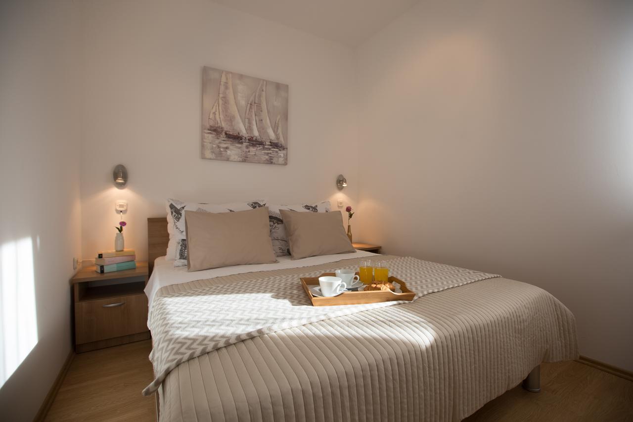 Maiv Residence - Family & Designer Suites 罗戈兹尼察 外观 照片