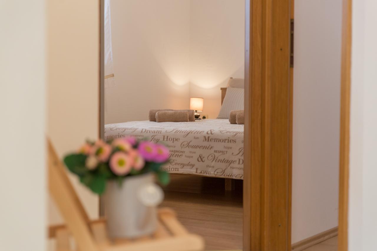 Maiv Residence - Family & Designer Suites 罗戈兹尼察 外观 照片