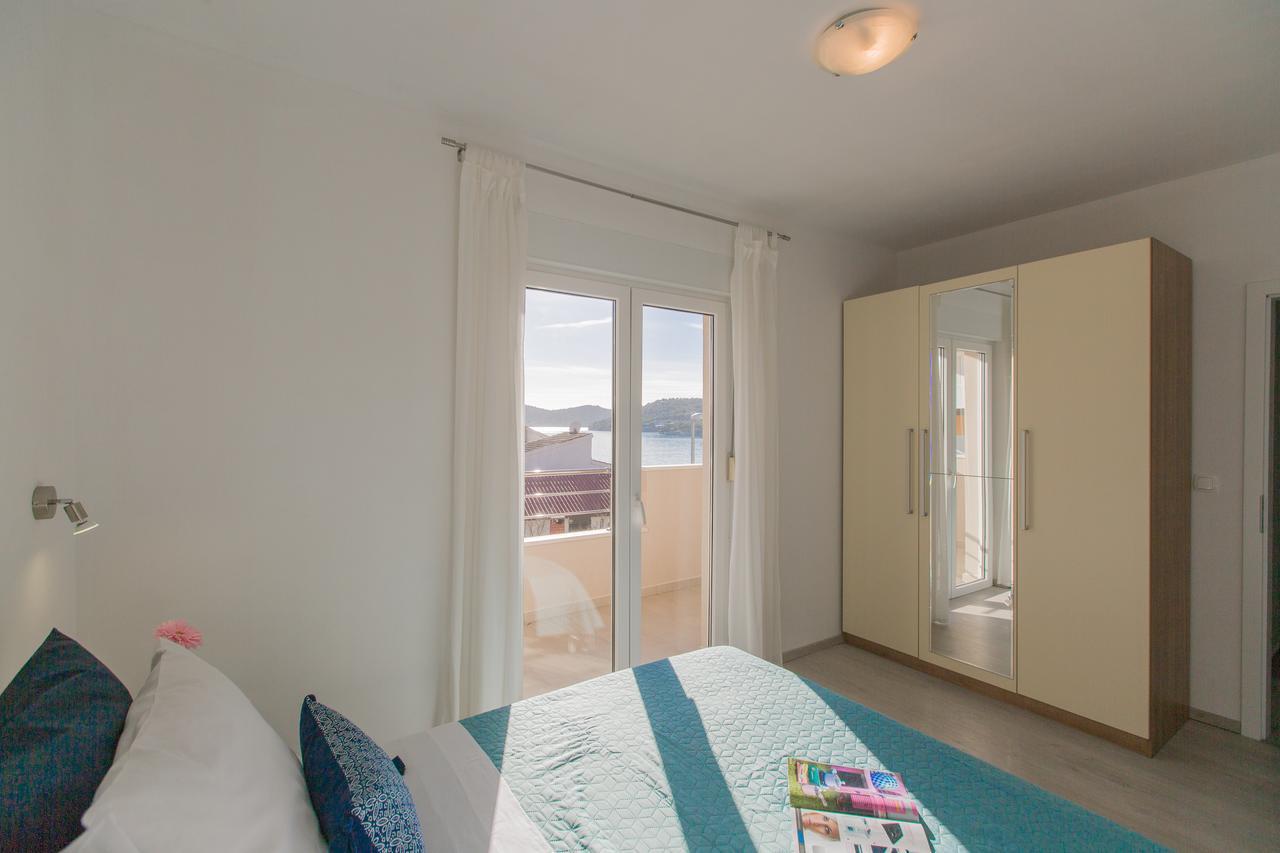 Maiv Residence - Family & Designer Suites 罗戈兹尼察 外观 照片
