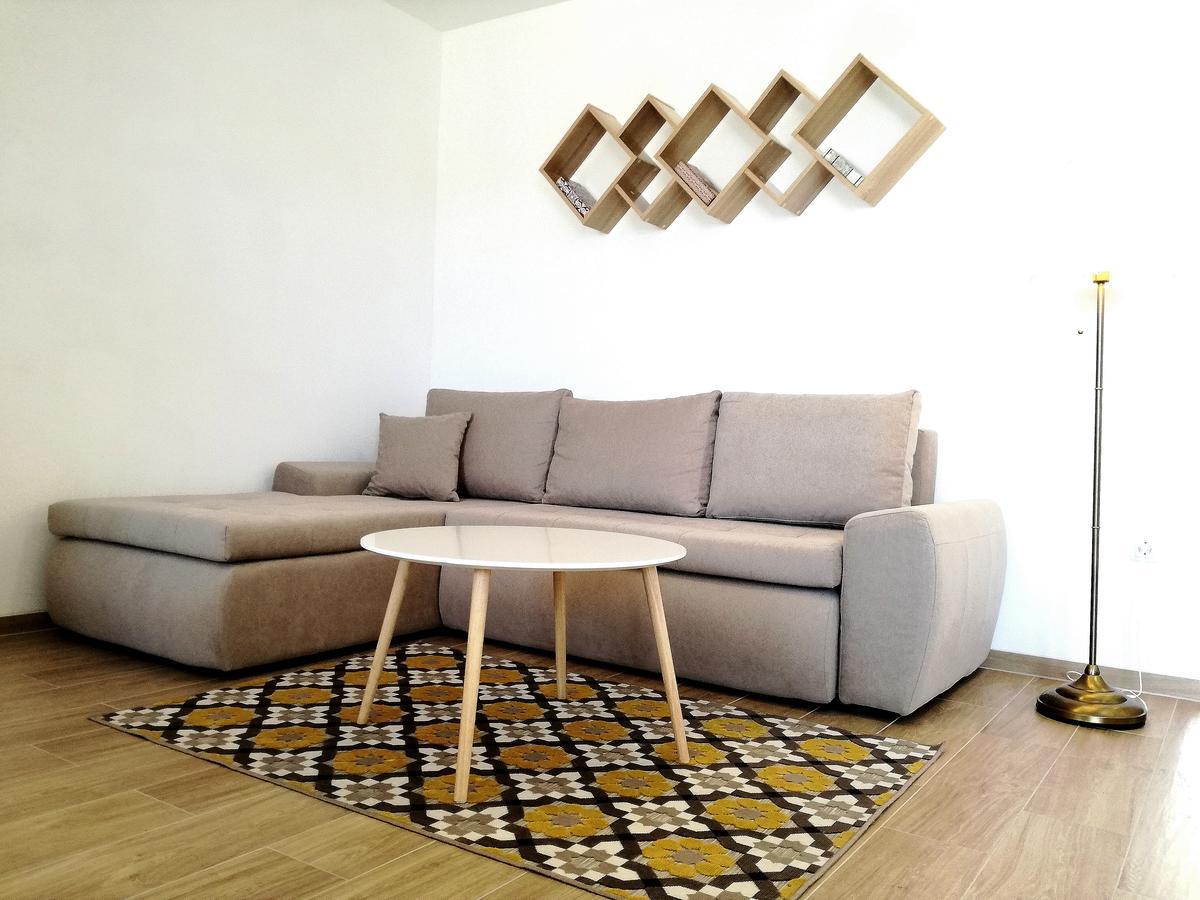 Maiv Residence - Family & Designer Suites 罗戈兹尼察 外观 照片