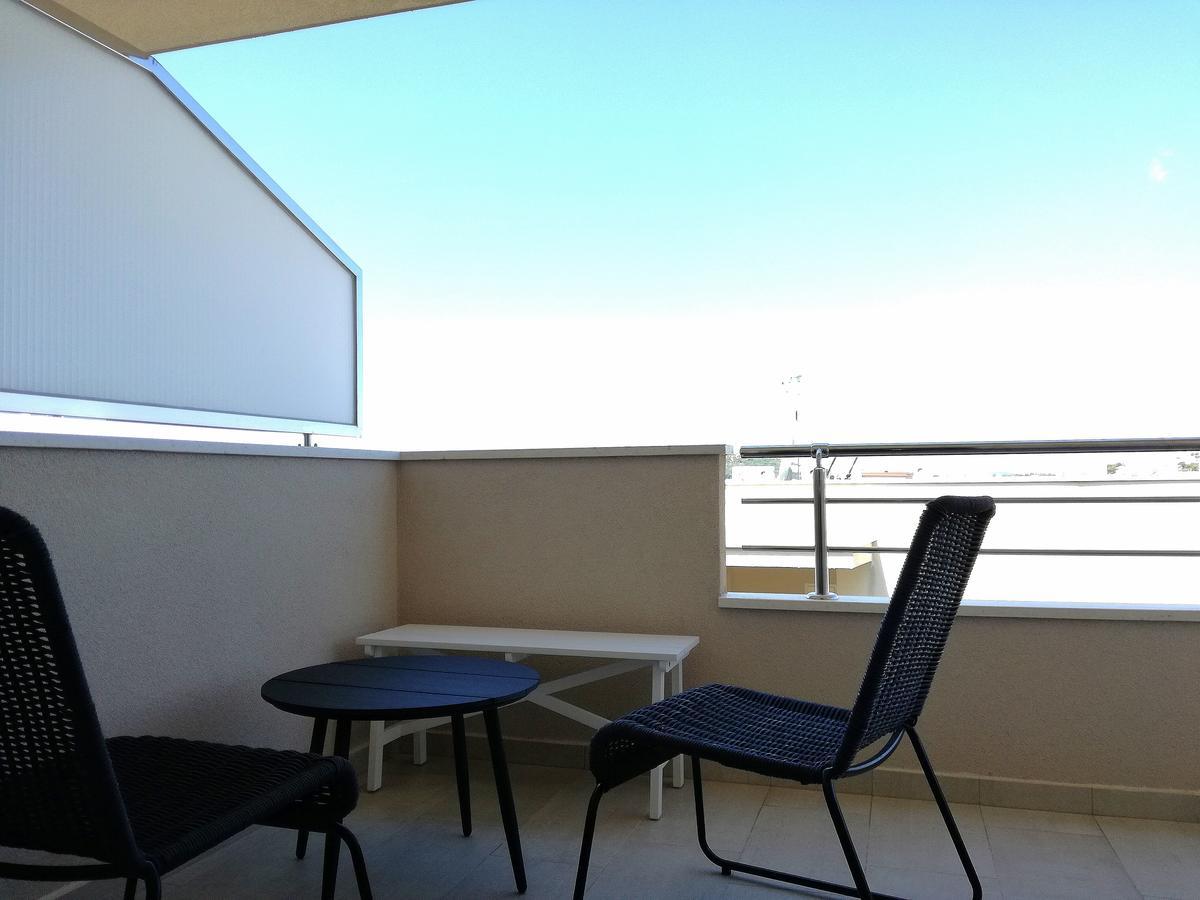 Maiv Residence - Family & Designer Suites 罗戈兹尼察 外观 照片