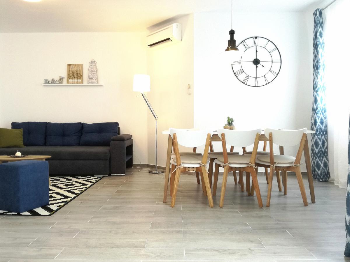 Maiv Residence - Family & Designer Suites 罗戈兹尼察 外观 照片