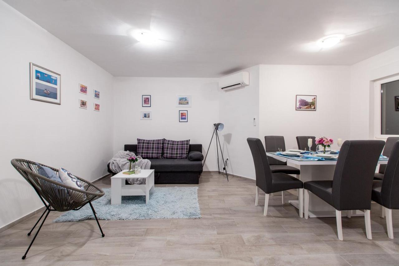 Maiv Residence - Family & Designer Suites 罗戈兹尼察 客房 照片